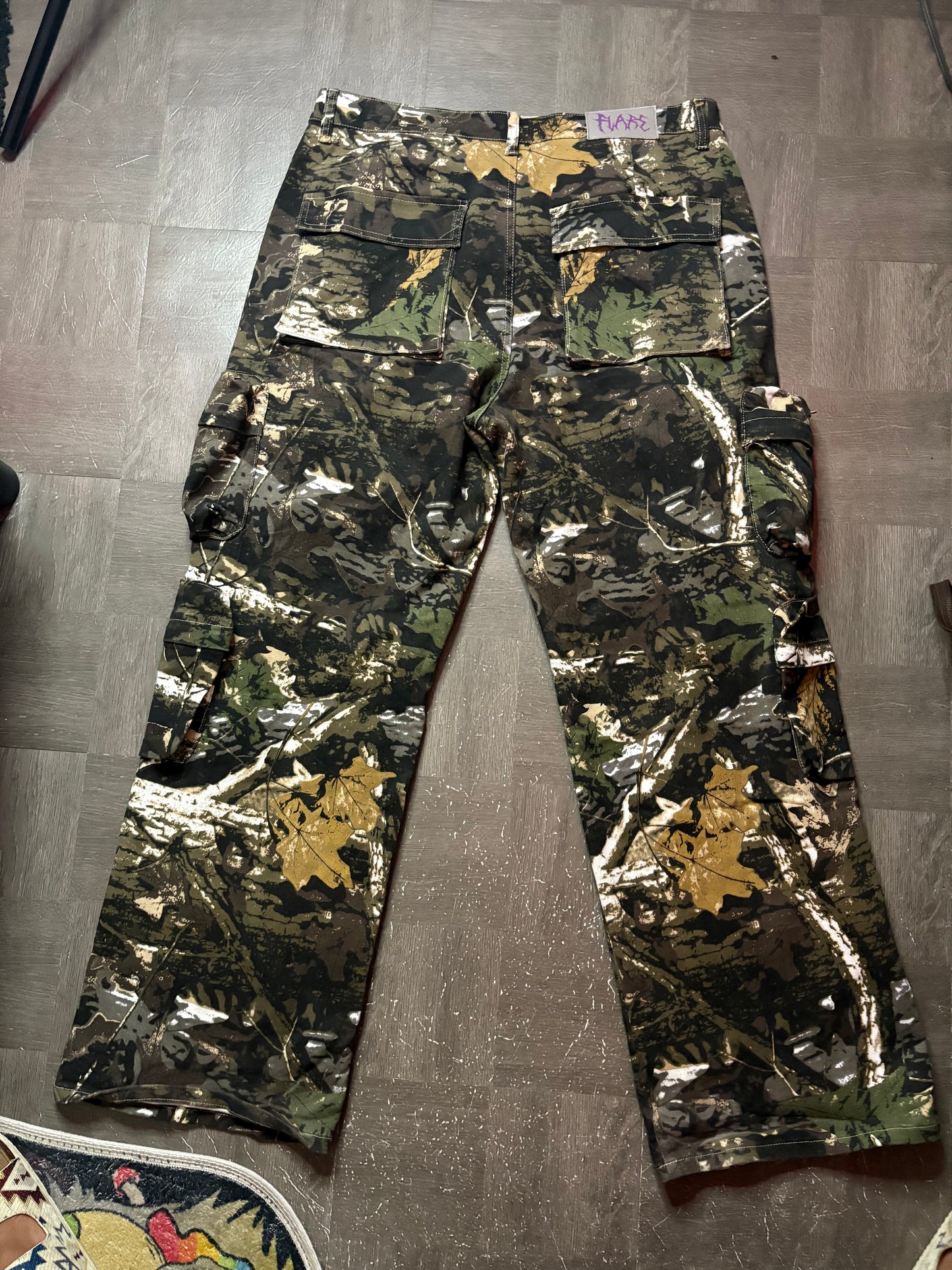 (Preorder) Kamo Flare pants