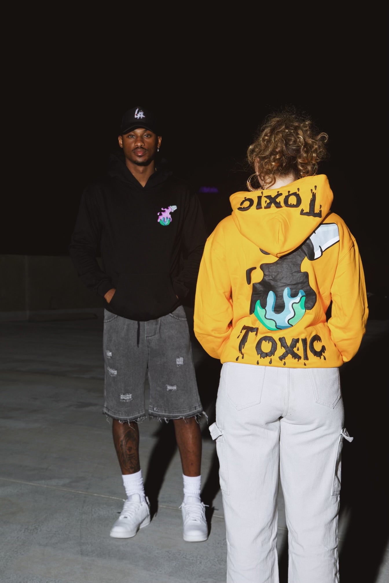 Toxic hoodie -(orange)